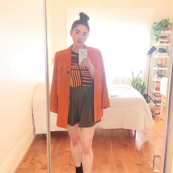 Korean Olive Green Shorts Looks Like Skirt Skort - Picture 2 of 8